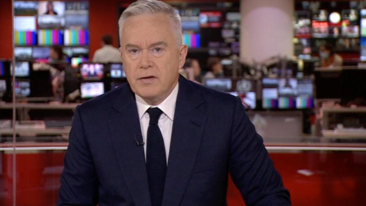 Huw Edwards is trending on Twitter after a Snapchat photo viral amid the BBC presenter scandal